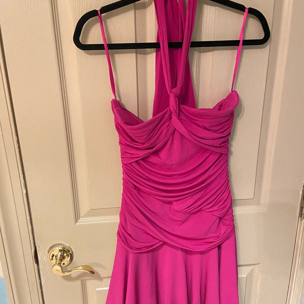 Stunning BCBG fuchsia dress !